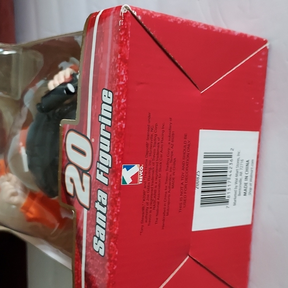 Santa Figurine Cheering for Nascar #20 Tony Stewart in Box. - Picture 6 of 6